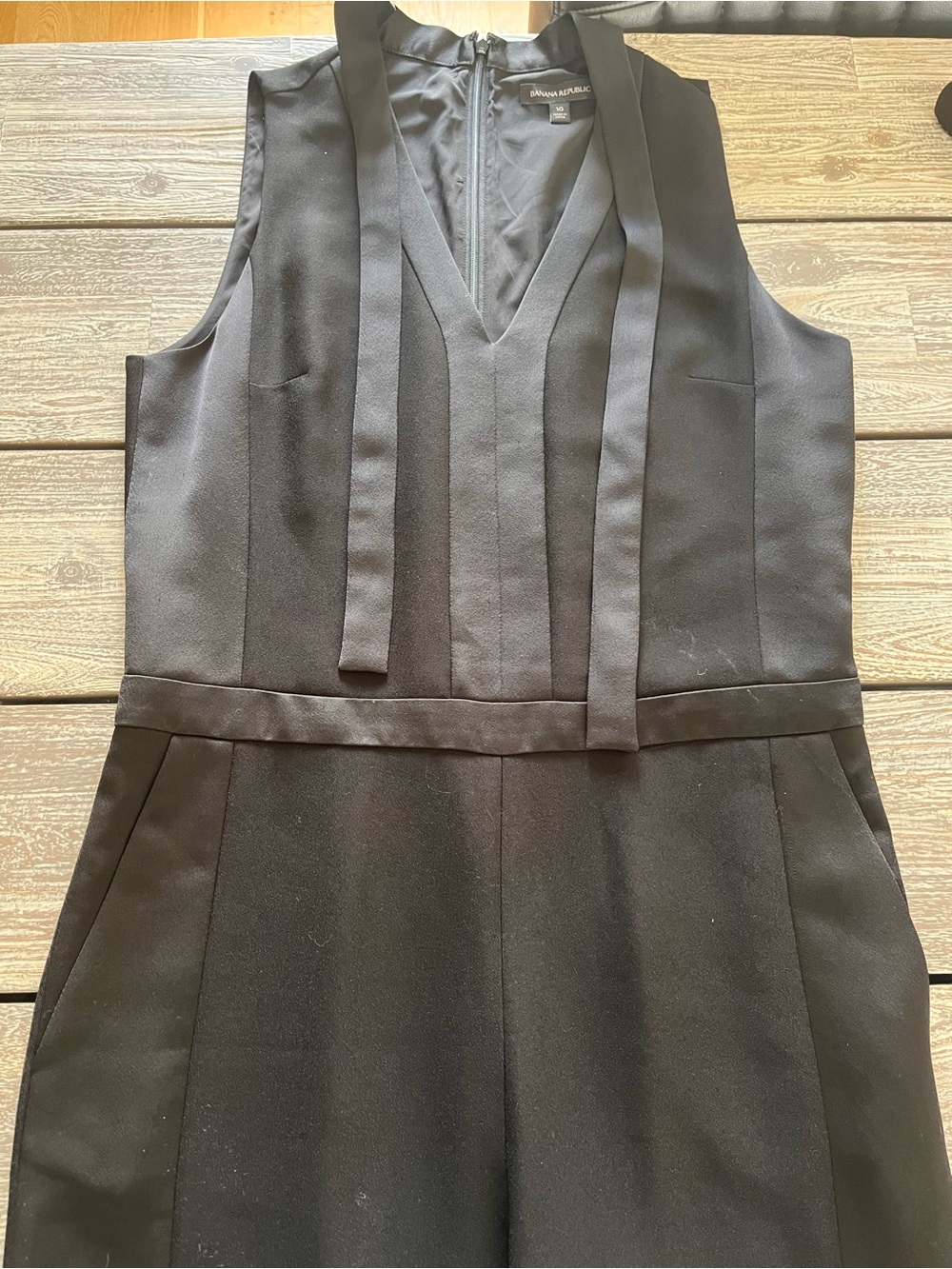 BANANA REPUBLIC black jumpsuit, size 10. - Picture 4 of 10
